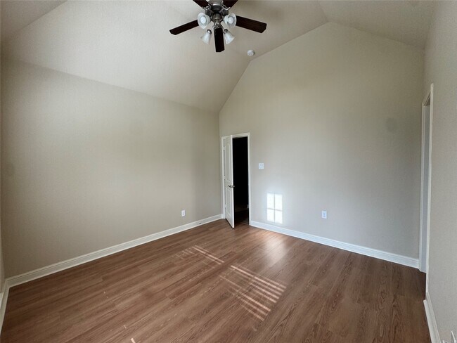 Building Photo - 4130 Grand Sunnyview Ln