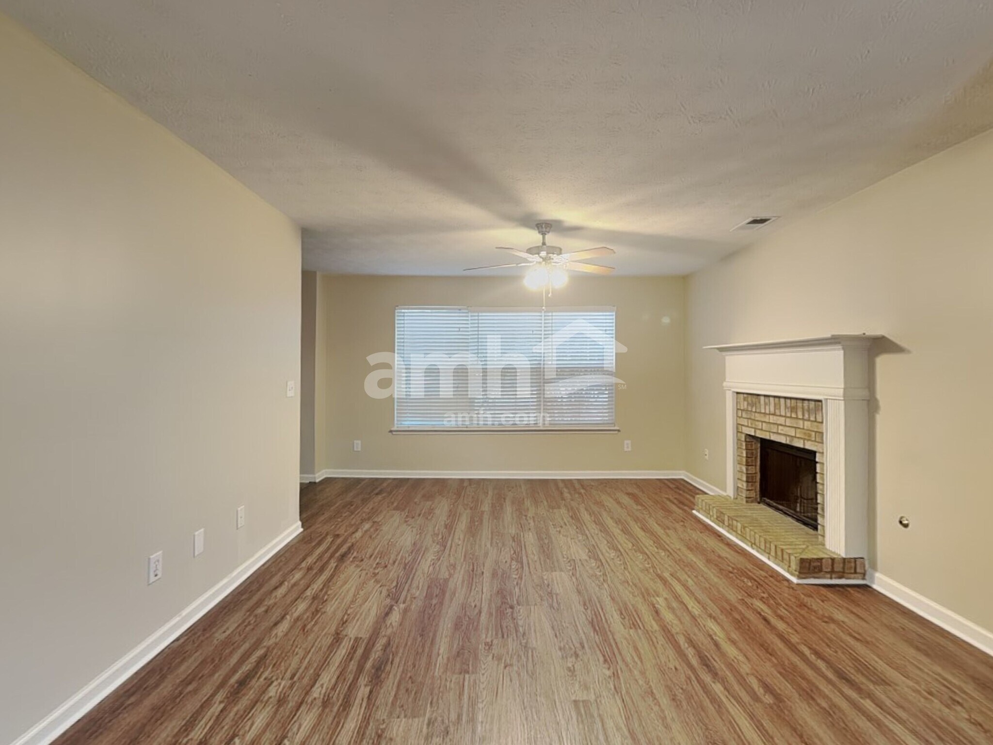 Building Photo - 3052 Lake Park Trail