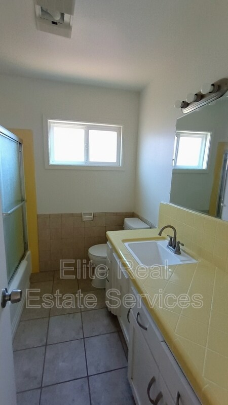 Building Photo - 5130 Savannah St