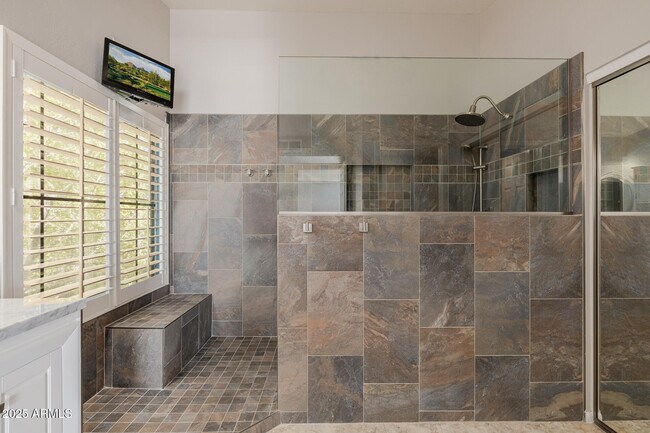 Building Photo - 16809 S 33rd Way