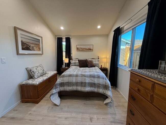 Building Photo - Newer Beautifully Furnished Single Story ADU Includes All Basic Utilities and WiFI