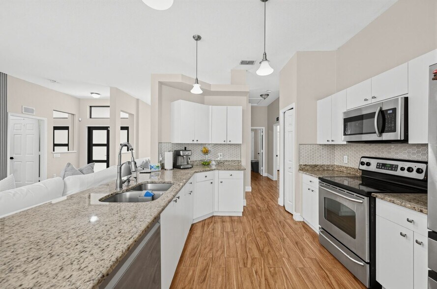 Building Photo - 2926 Inlet Cove Ln E