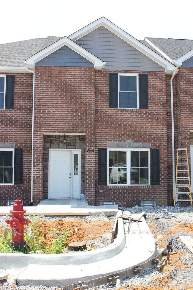 Building Photo - Townhouse for Rent in Cedar Point
