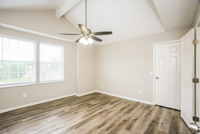 Building Photo - 7462 Carnation Ln