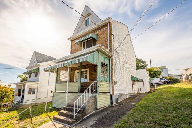 Building Photo - 124 Fitler St