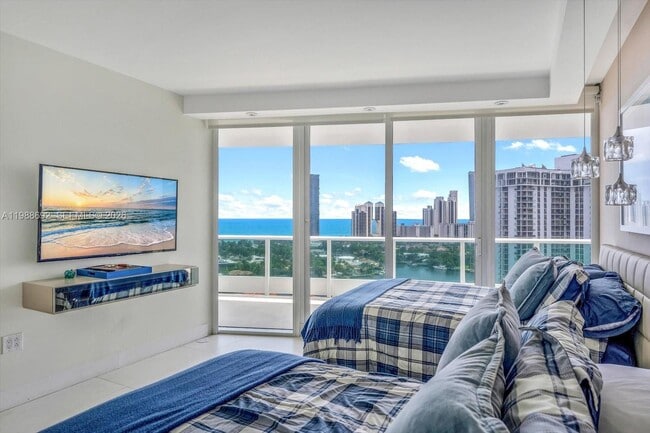 Building Photo - 19955 NE 38th Ct