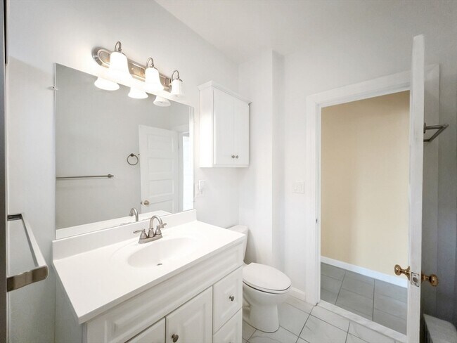 Building Photo - 24 Montvale St