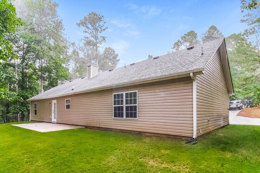 Building Photo - 3135 Sweetbriar Dr