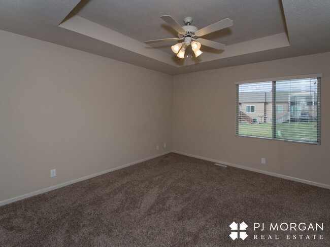 Building Photo - 3 bedroom, 2 bathroom House For Lease