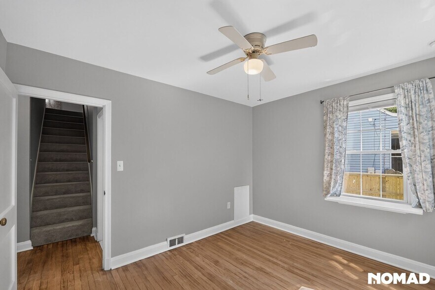 Building Photo - 442 Westshire Dr