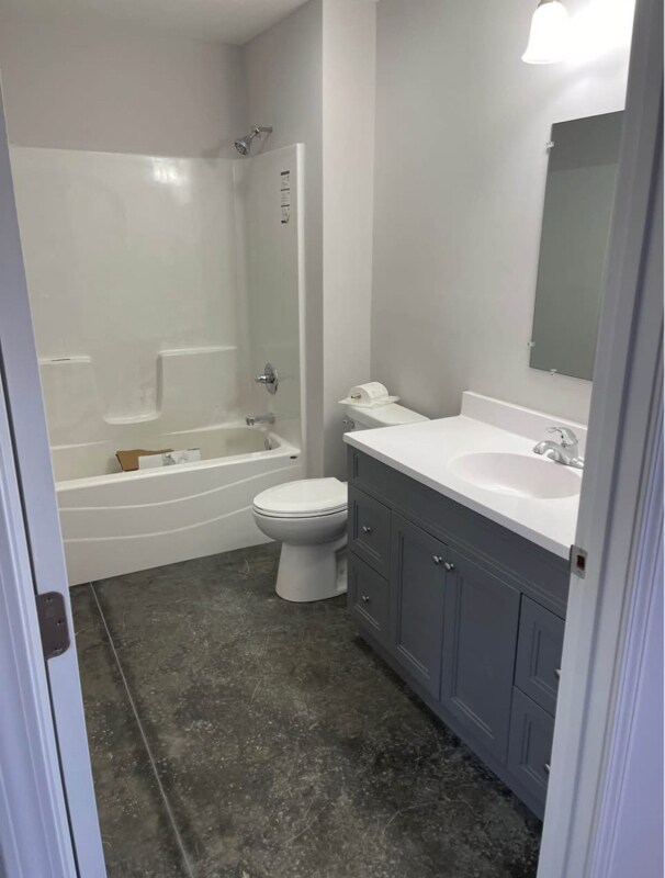 Building Photo - 35 Tracker Ln