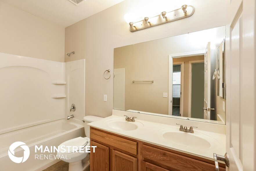 Building Photo - 9908 W Illini St