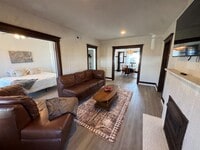 Building Photo - 504 N Roosevelt Ave