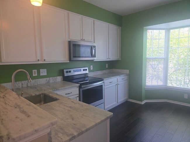 Building Photo - 1227 Rockland Ct