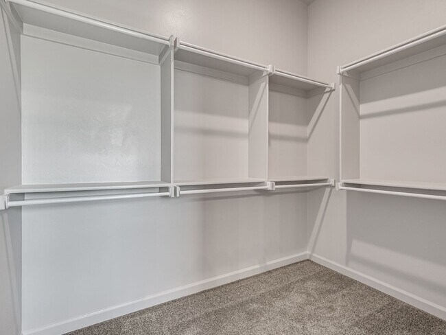 Building Photo - 11704 SW 48th St