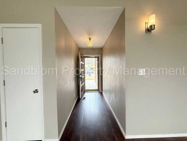 Building Photo - For Lease | Broken Arrow | Available Now!