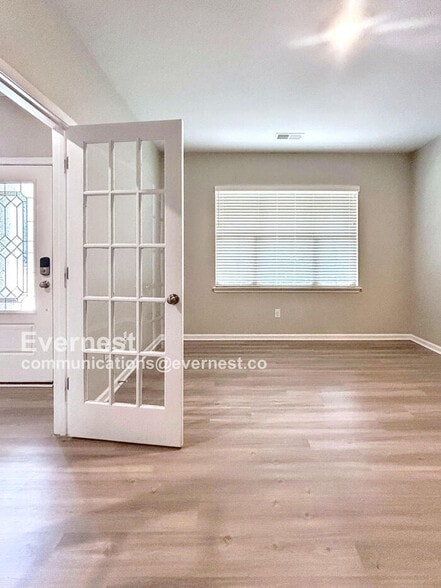 Building Photo - 140 W Morehouse Ave