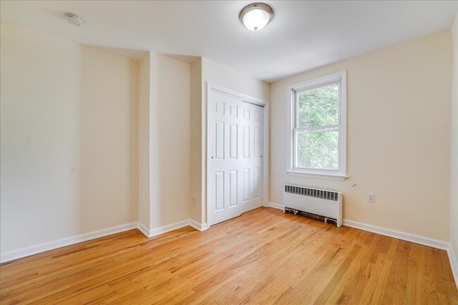 Building Photo - 4 Rademan Pl