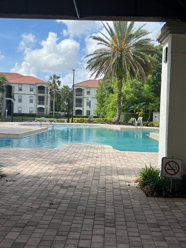 Building Photo - Maitland Area 2/2 Condo with Water View