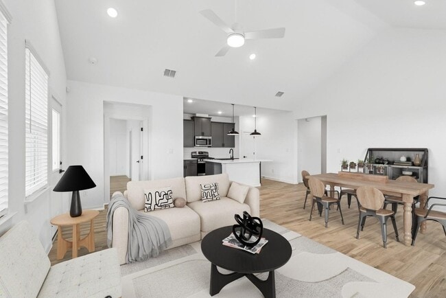 Building Photo - 121 Knight Byu Dr