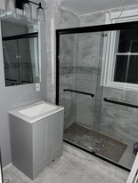 Building Photo - 715 Stuyvesant Ave
