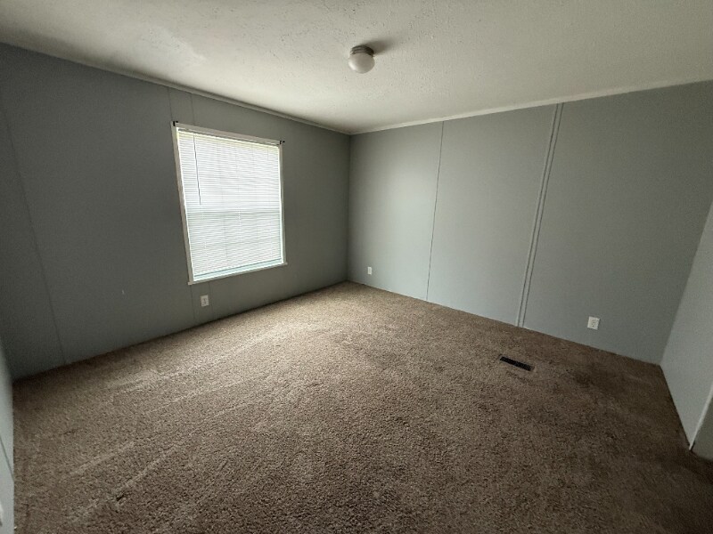 Building Photo - 47 W Manor St