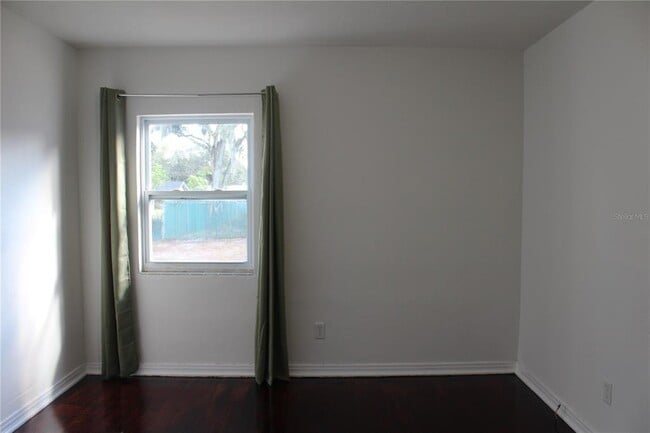 Building Photo - 515 Druid St