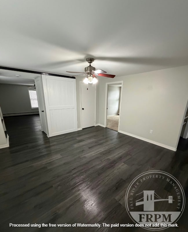 Building Photo - 64 Walnut St