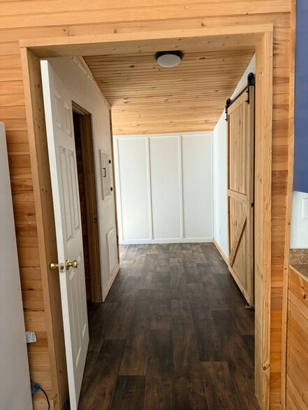 Building Photo - 195 Little River Rd