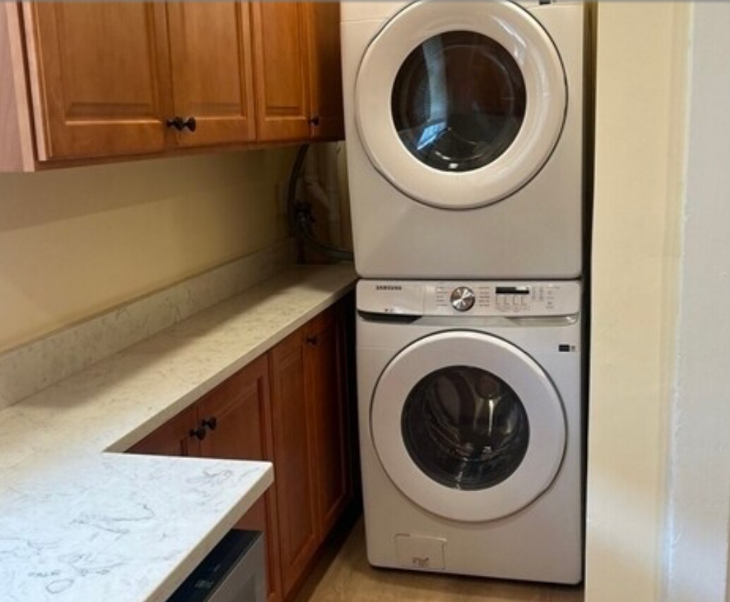 Building Photo - 31 Cummins Hwy