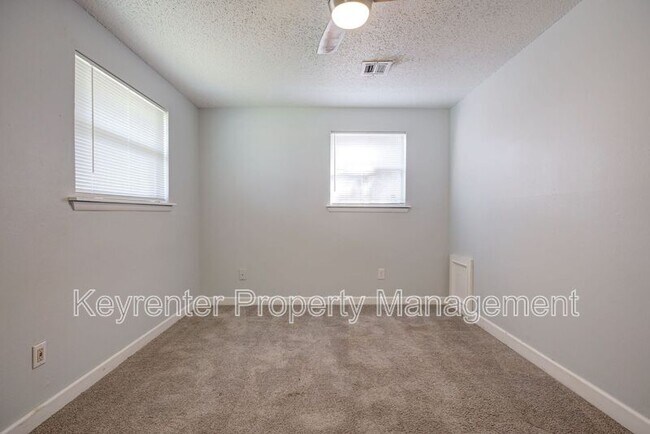 Building Photo - 1117 S Howard Ave