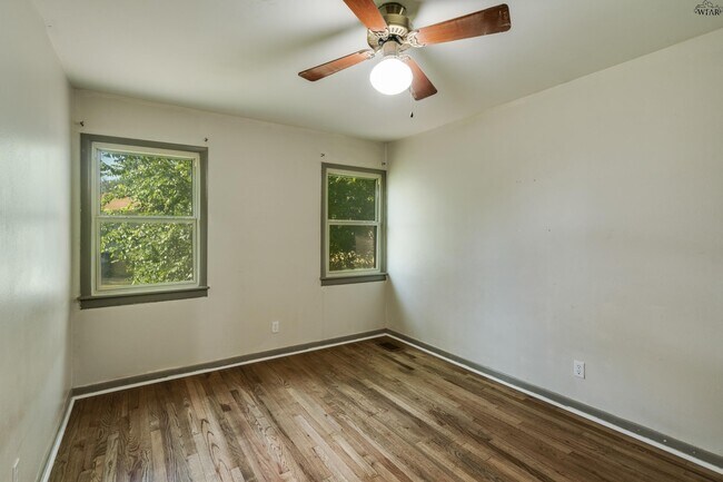 Building Photo - 4300 Hughes Dr
