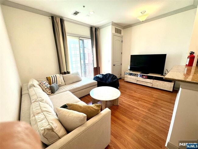 Building Photo - 2308 The Plaza