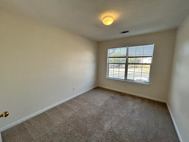 Building Photo - 282 Swaying Pine Ct