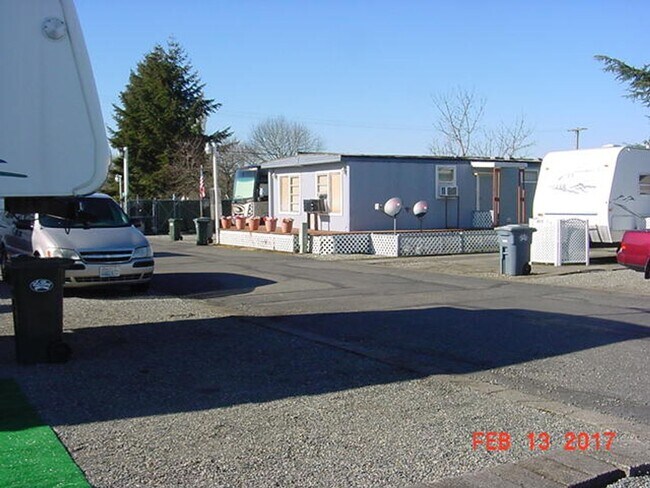 Building Photo - Single Wide Mobile Home Available- Now Leasing!