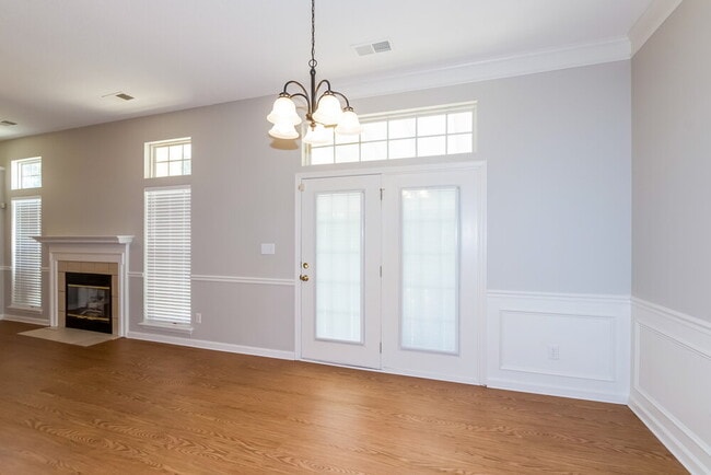 Building Photo - 4865 Bentridge Dr NW