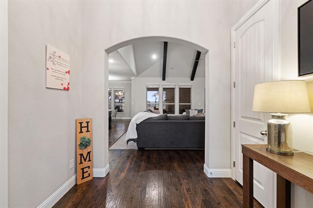 Building Photo - 251 Hlavek Rd