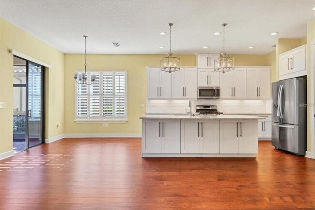 Building Photo - 5580 Semolino St