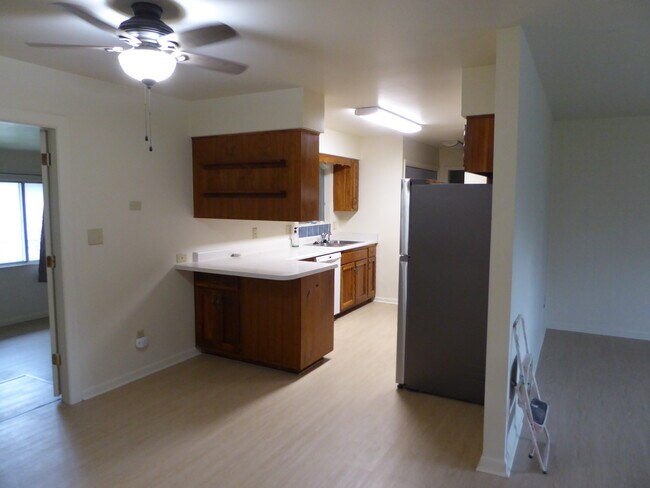 Building Photo - 3400 E Locust St