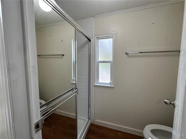 Building Photo - 24007 River Rd