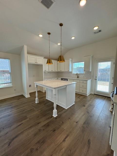 Building Photo - 253 Park Ln