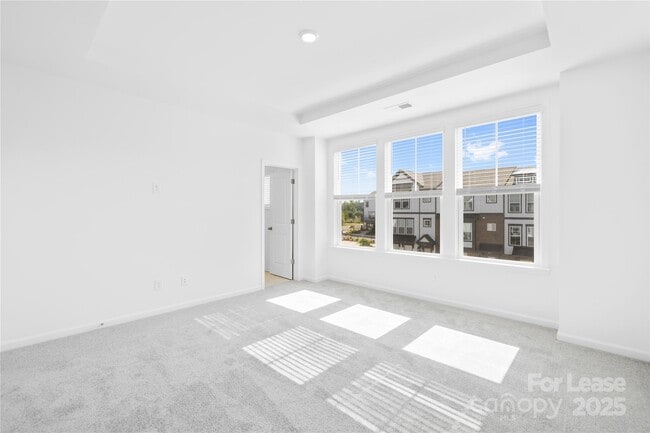 Building Photo - 3236 Stelfox St