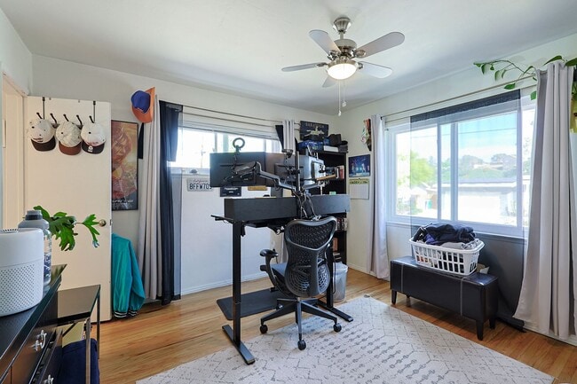 Building Photo - 3-Bed, 2-Bath Home on Large Lot in Prime San Diego Location