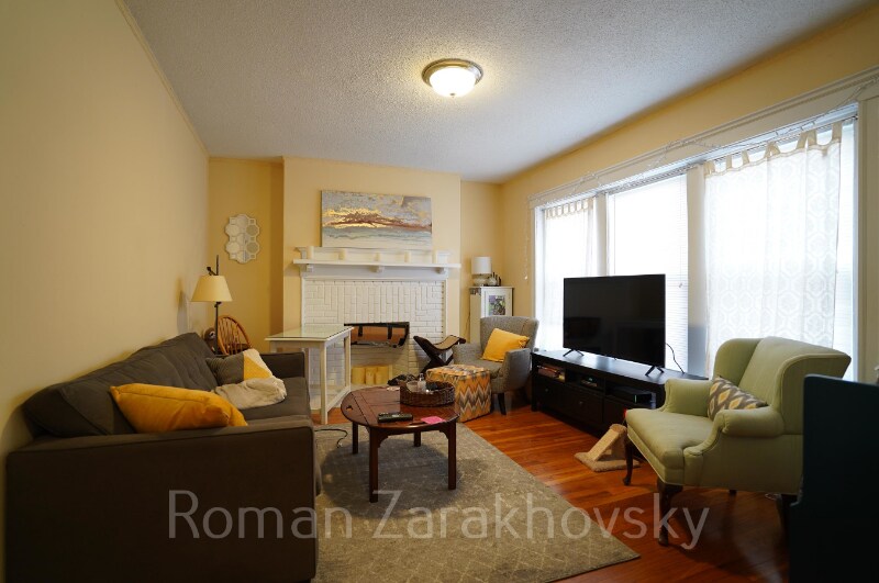 Building Photo - 19 Vinal St