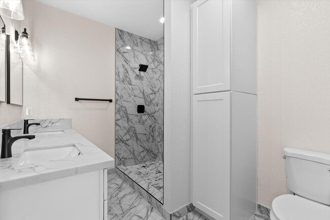 Building Photo - 10094 Joshua Blvd