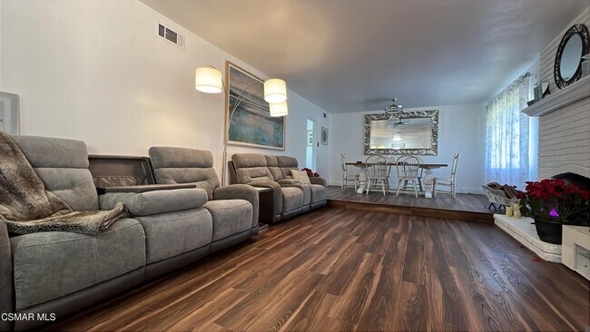 Building Photo - 1572 Dover Ave