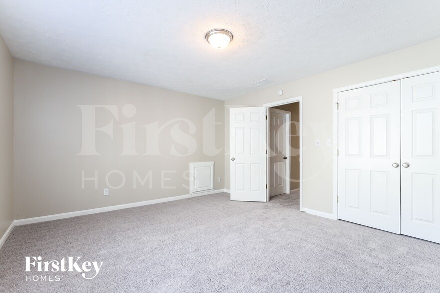 Building Photo - 797 Rockfount Way