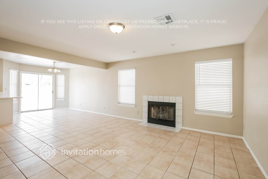 Building Photo - 7312 Queen Palm Dr