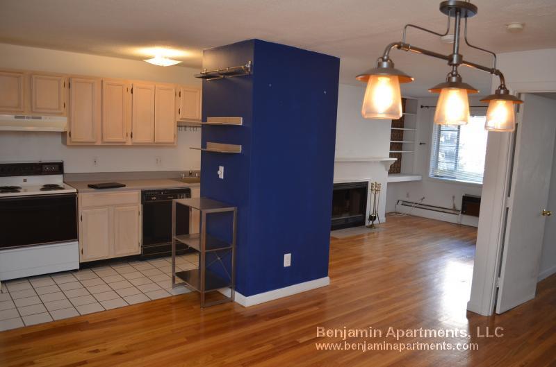 Building Photo - 50 Evergreen St