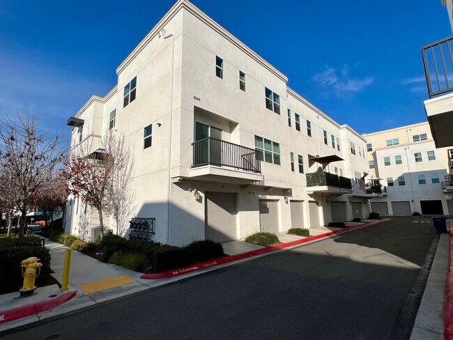 Building Photo - Luxury Living at Suwerte 2 Bedroom 2.5 Bat...